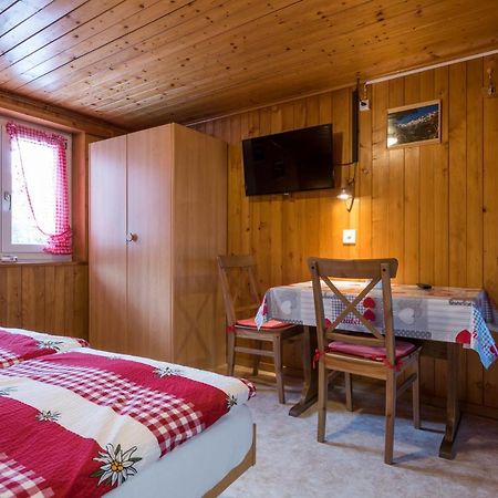 Apartamento Haus Alpenblick Saas-Grund Exterior foto